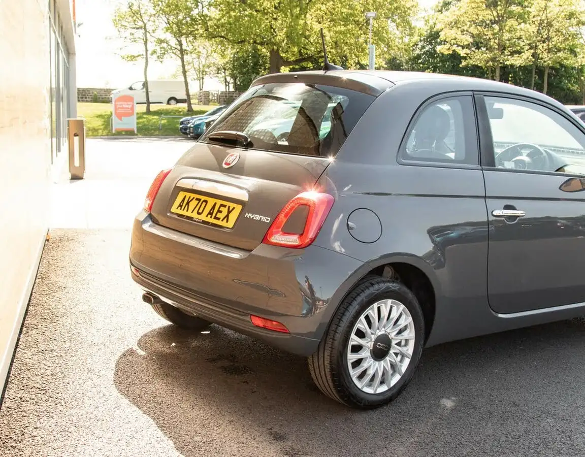 2020-fiat-500-10-lounge-big-8