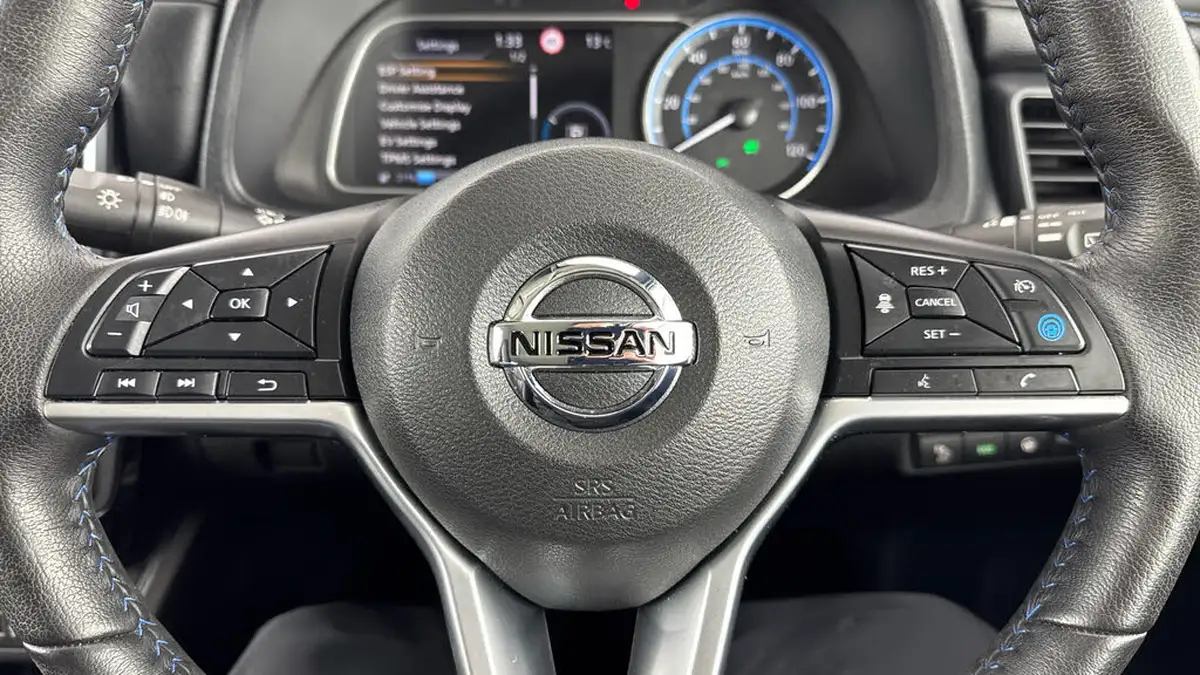 2021-nissan-leaf-e-e-tekna-big-19