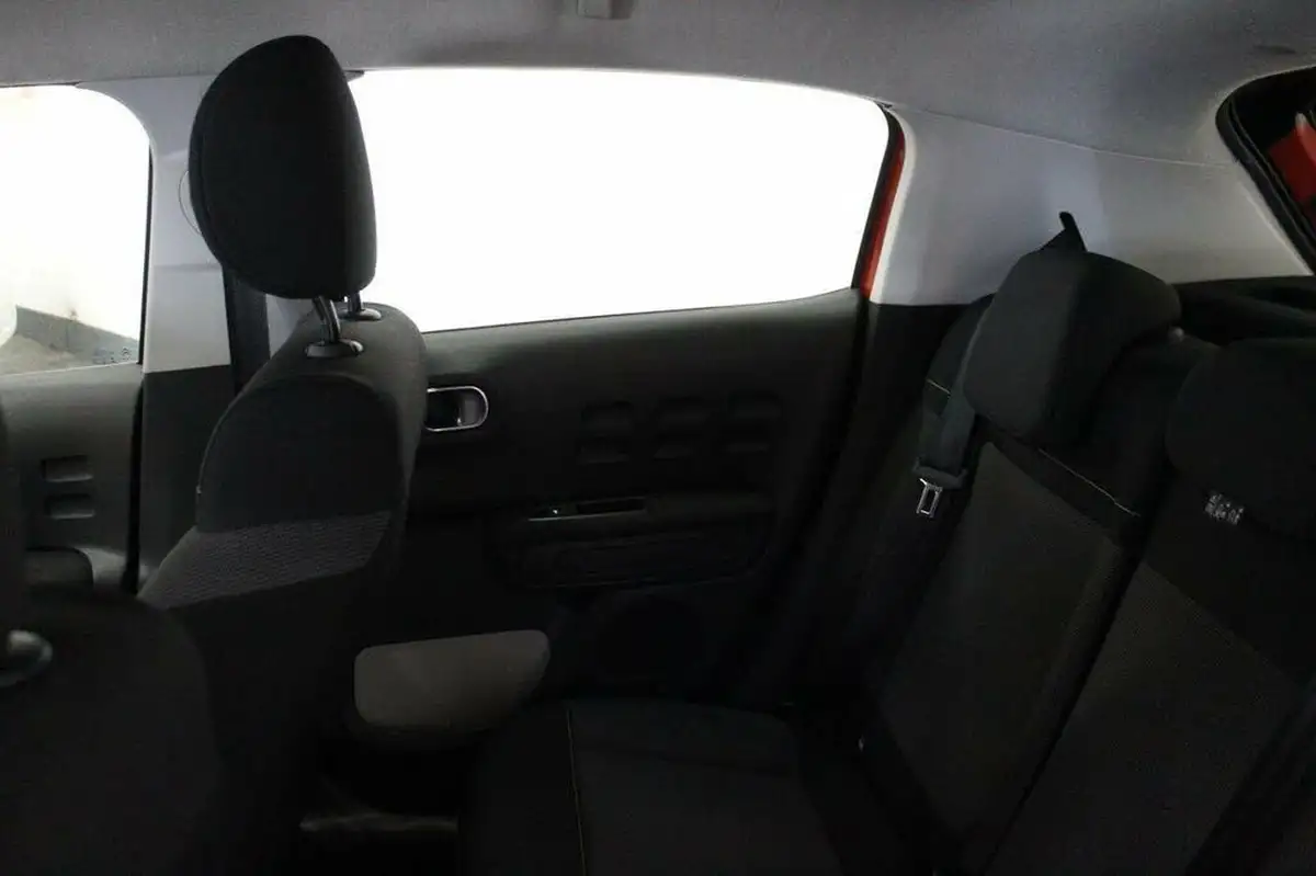 2017-citroen-c3-12-puretech-feel-82ps-big-39
