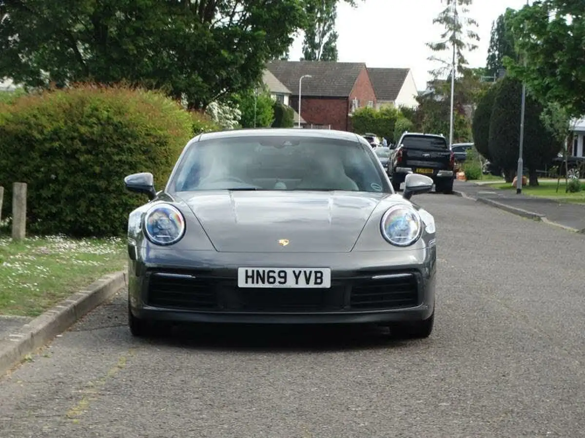 2019-porsche-911-30-carrera-s-450ps-coupe-pdk-big-9