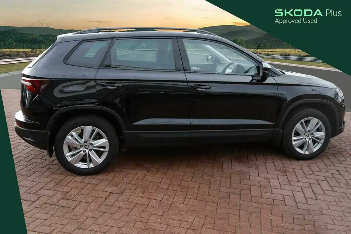 2024-skoda-karoq-10-tsi-se-edition-big-6