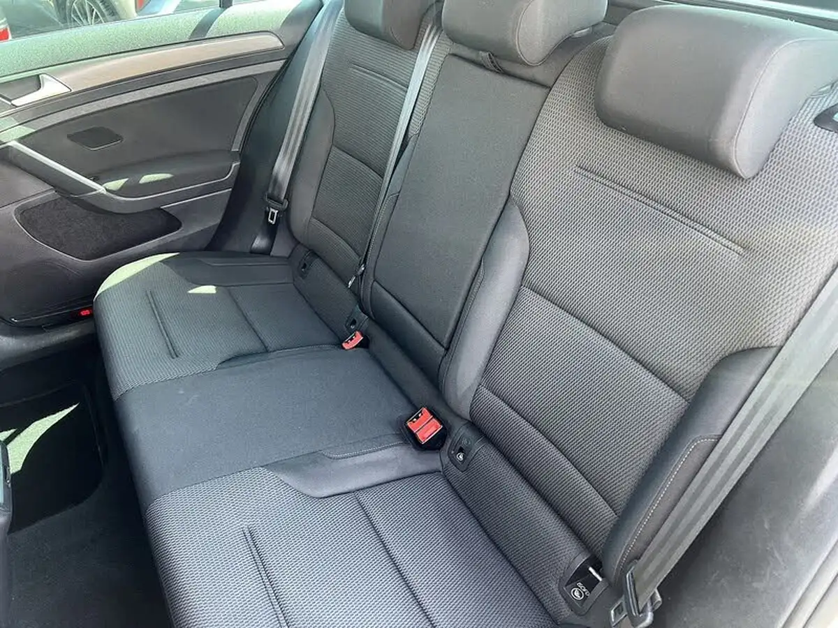 2019-volkswagen-golf-16tdi-match-edition-estate-big-14
