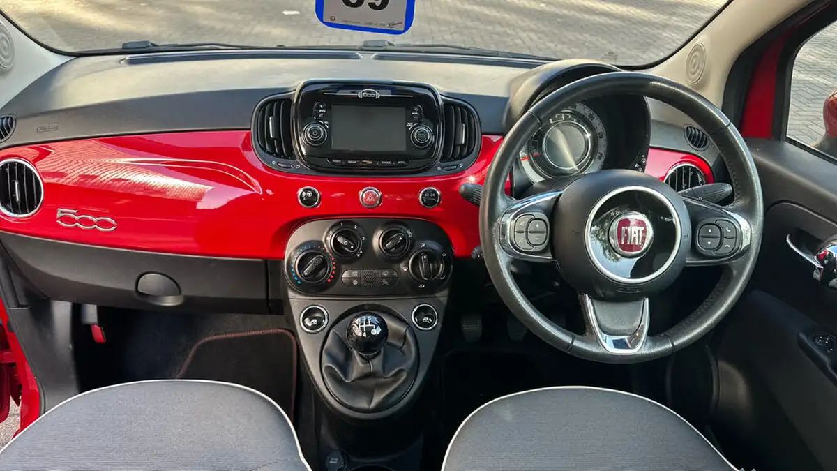 2019-fiat-500-12-lounge-ss-big-3