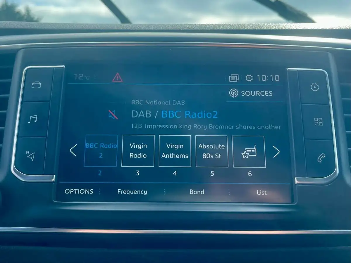 2018-peugeot-expert-16bluehdi-professional-standard-1000-115-ss-big-34