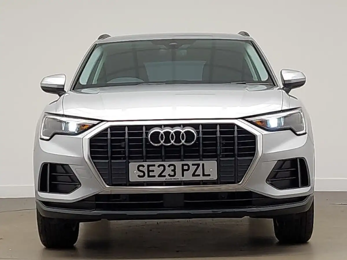 2023-audi-q3-14-45-tfsi-e-technik-big-11