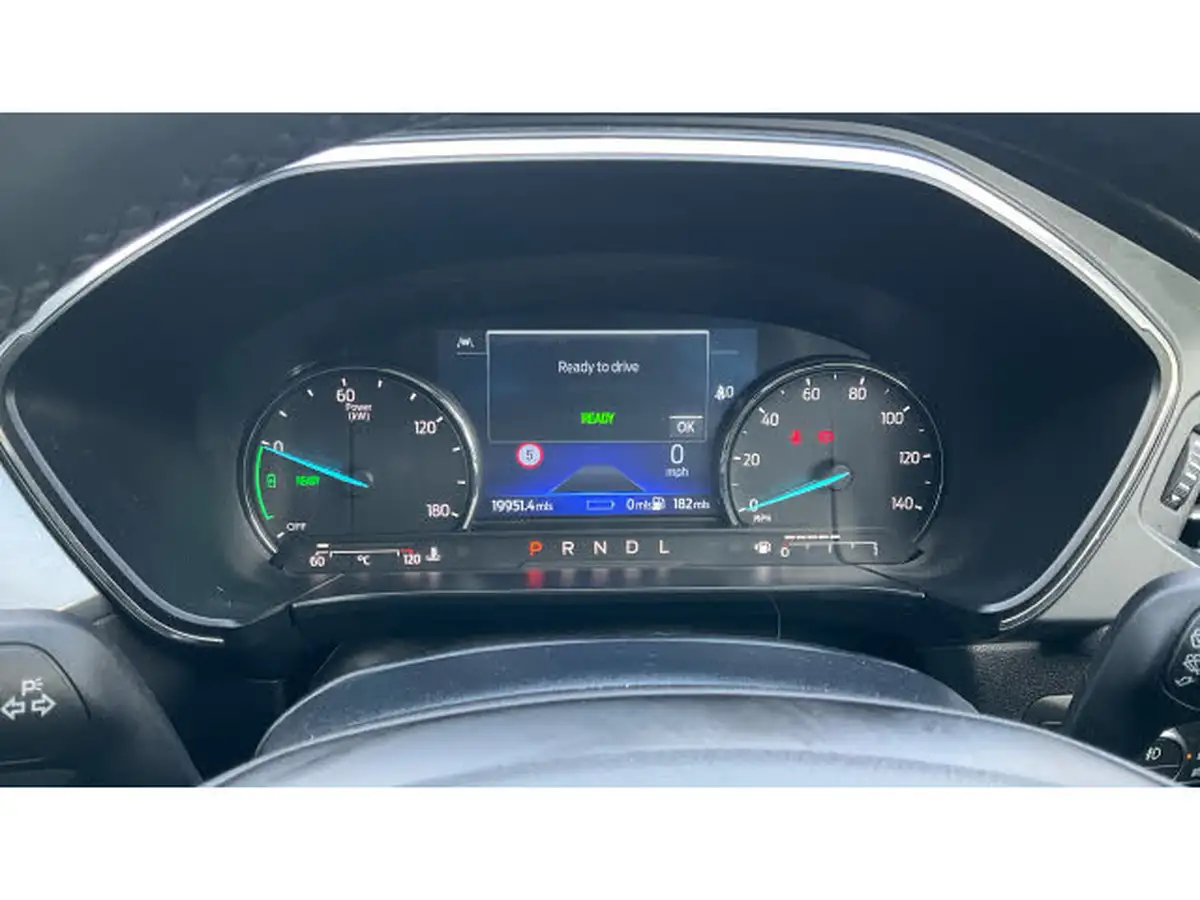 2020-ford-kuga-25t-titanium-big-17