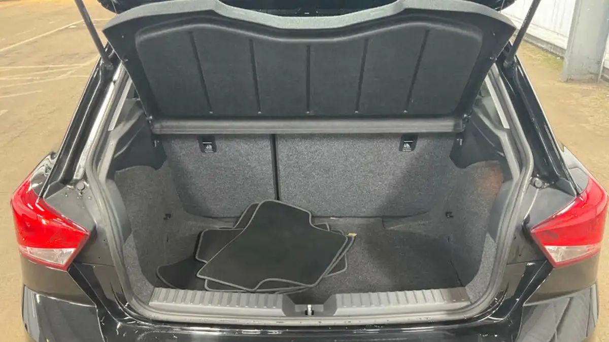 2022-seat-ibiza-10-mpi-se-technology-big-4