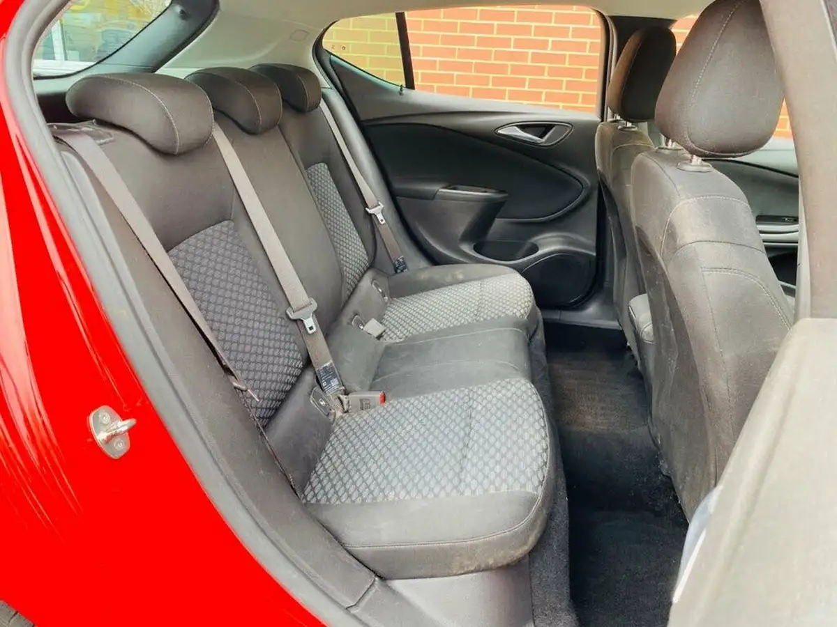 2018-vauxhall-astra-10i-turbo-tech-line-nav-ssecotec-hatchback-big-14