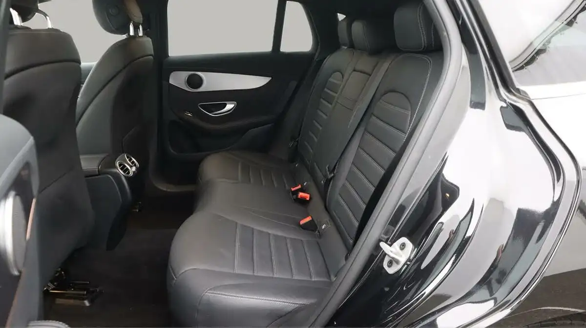 2021-mercedes-benz-eqc-e-eqc-400-amg-line-big-16