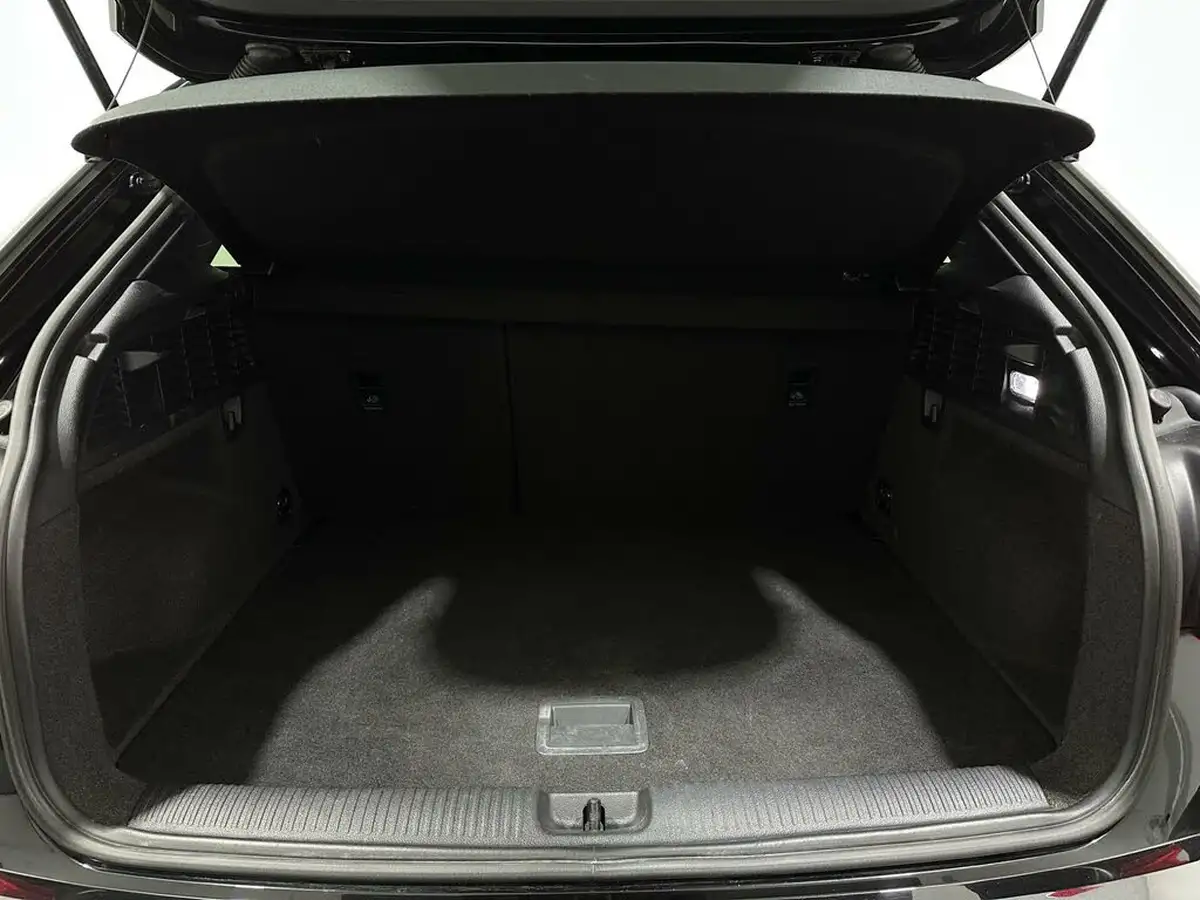 2017-audi-q2-16tdi-s-line-115ps-big-42