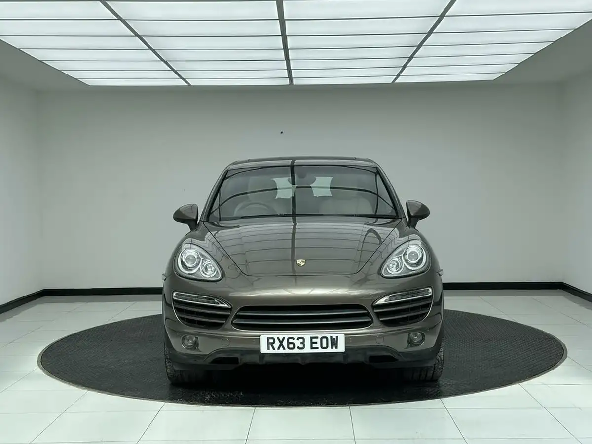 2013-porsche-cayenne-30td-big-1
