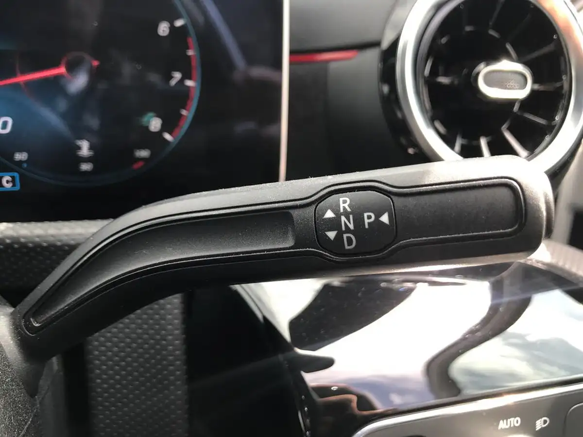 2020-mercedes-benz-a-class-13-a180-amg-line-executive-hatchback-5d-7g-dct-big-25