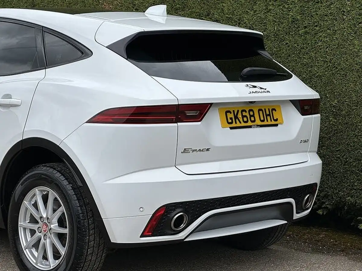 2018-jaguar-e-pace-20-i4d-r-dynamic-150ps-big-7