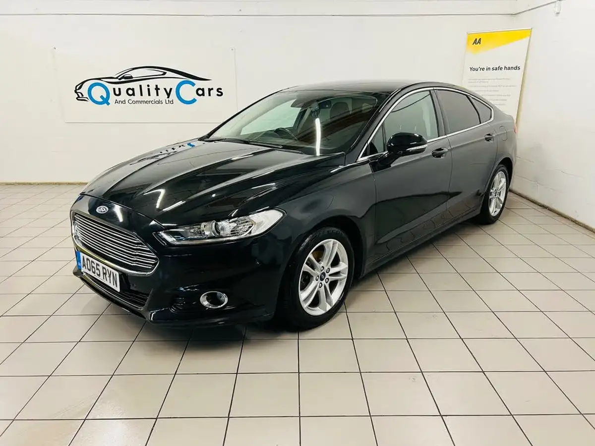 2015-ford-mondeo-20tdci-titanium-180ps-ss-hatchback-big-4