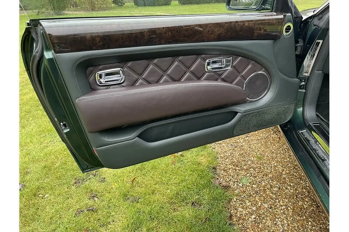 2008-bentley-brooklands-675-big-19