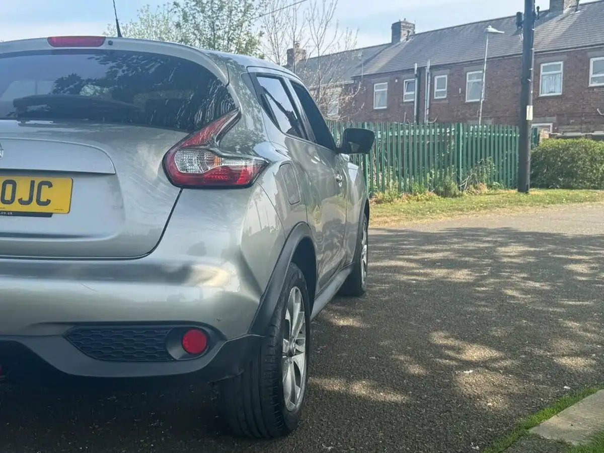 2015-nissan-juke-12-tekna-big-29