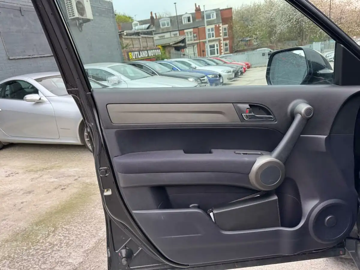 2012-honda-cr-v-22td-set-big-46