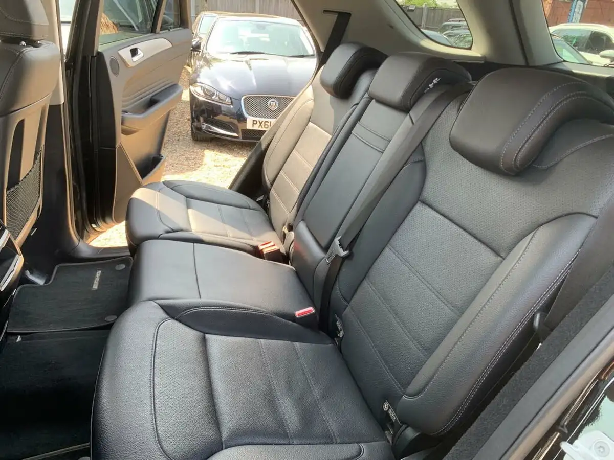2017-mercedes-benz-gle-class-30-d-gle350d-amg-line-estate-big-41