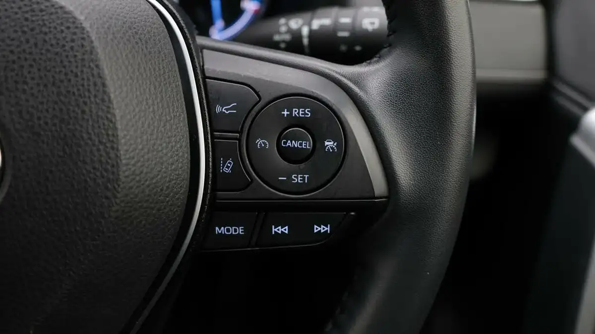 2022-toyota-rav4-25-vvt-i-black-edition-215bhp-big-26