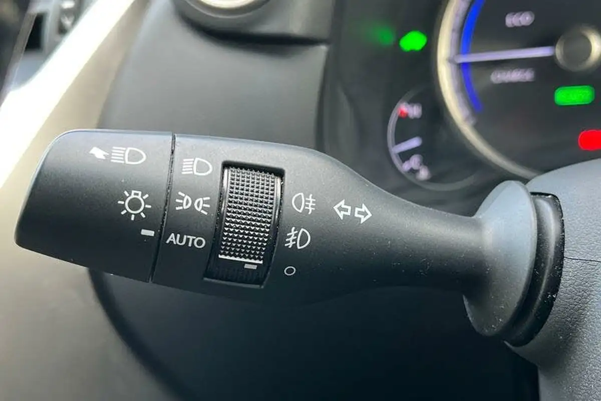 2019-lexus-nx-300h-25-f-sport-panroof-big-13