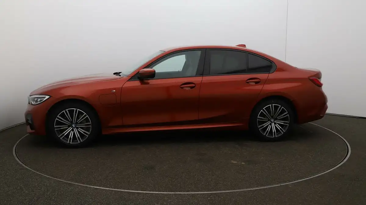 2020-bmw-3-series-20-330e-m-sport-tech-pack-saloon-4d-big-64