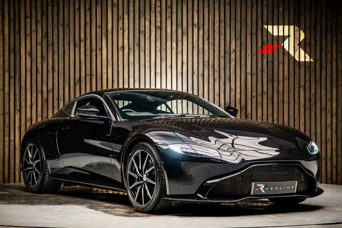 2021-aston-martin-vantage-big-0