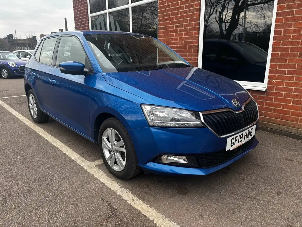 2019-skoda-fabia-10-tsi-se-109ps-hatchback-dsg-big-3