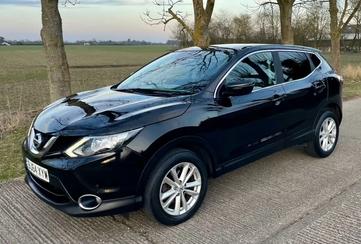 2014-nissan-qashqai-15dci-acenta-premium-big-12