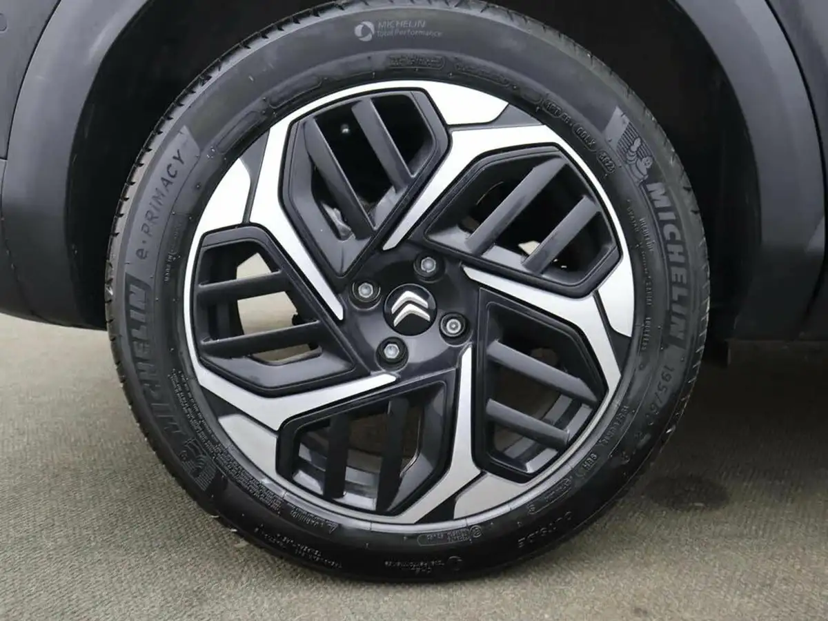 2023-citroen-c4-12-puretech-max-big-6
