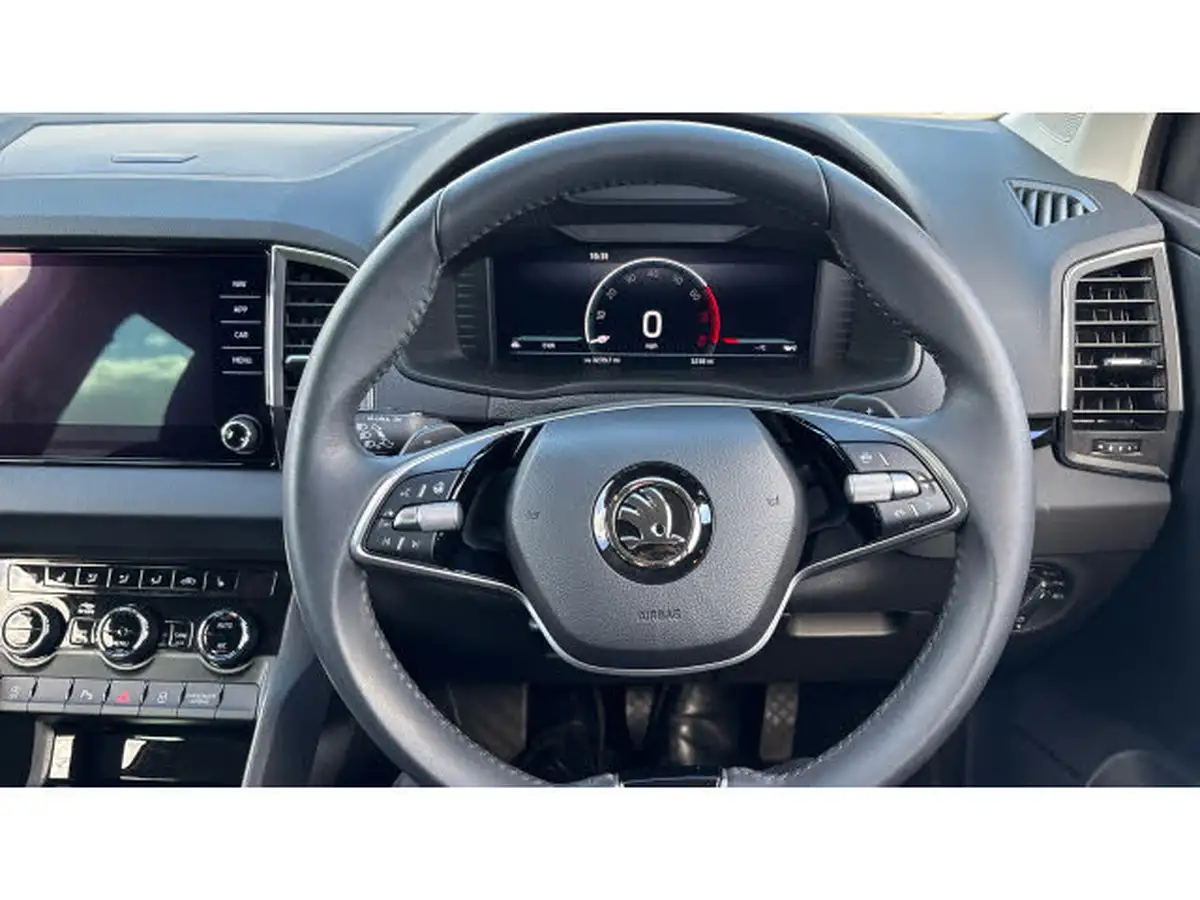 2024-skoda-karoq-15-tsi-se-l-dsg-big-9