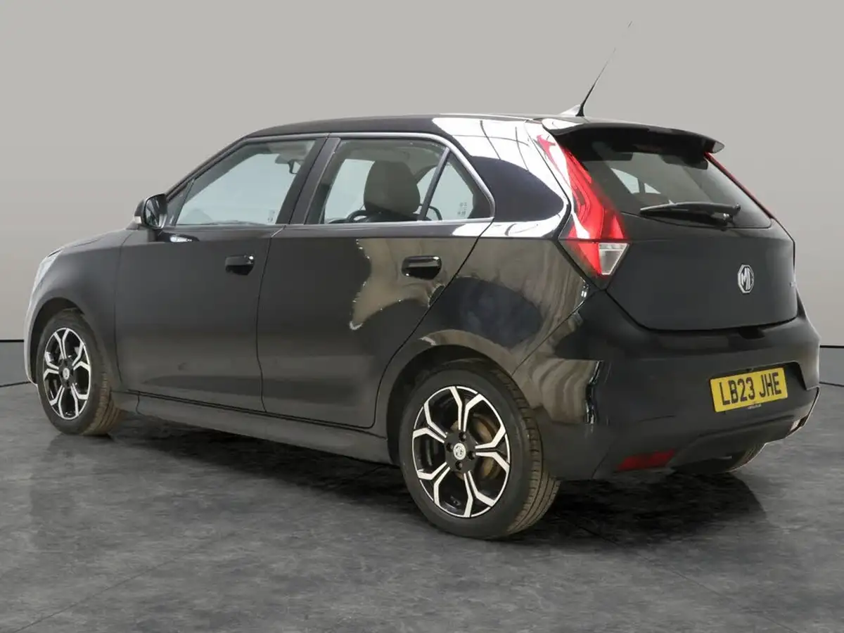 2023-mg-mg3-15-vti-tech-exclusive-nav-big-15