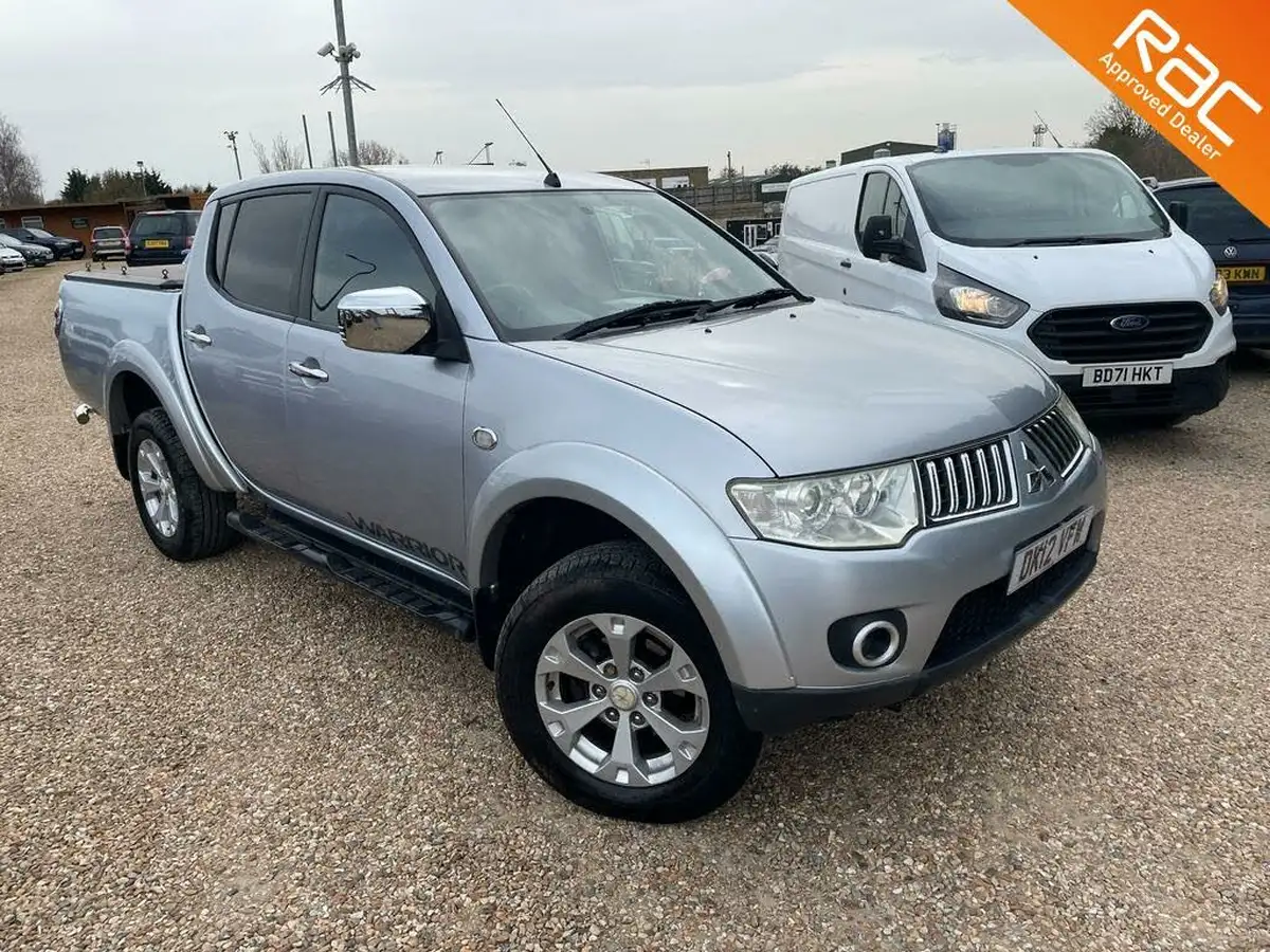 2012-mitsubishi-l200-25td-warrior-eu-v-lth-big-1