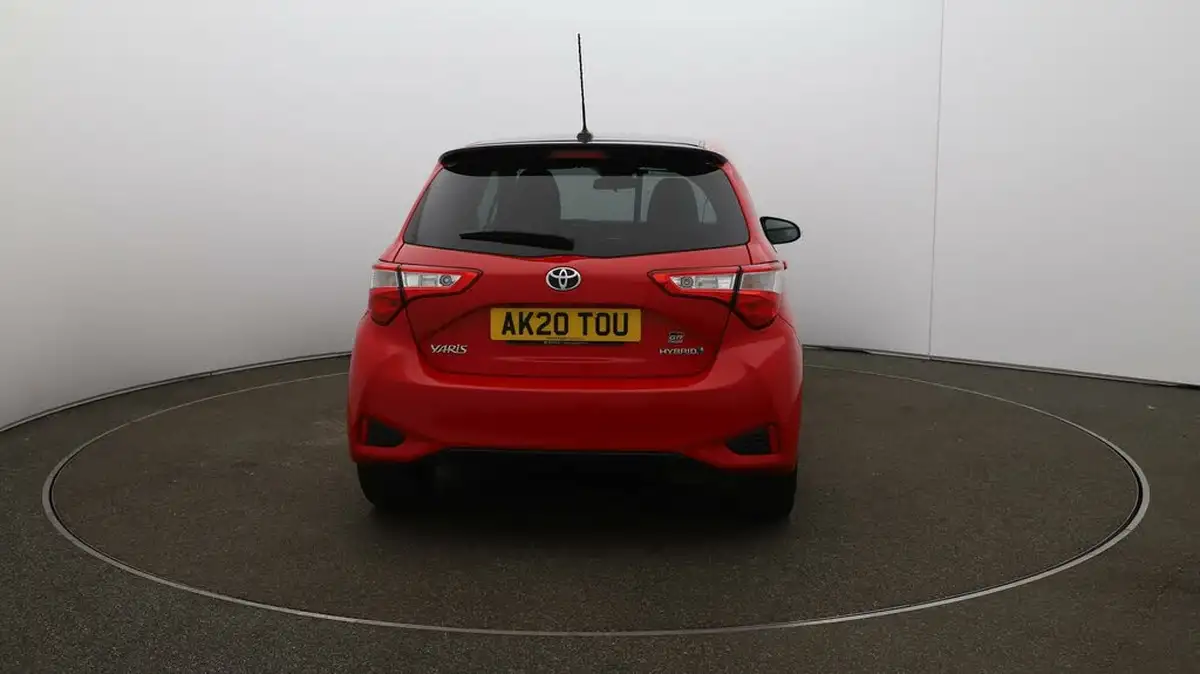 2020-toyota-yaris-15-vvt-i-gr-sport-big-6