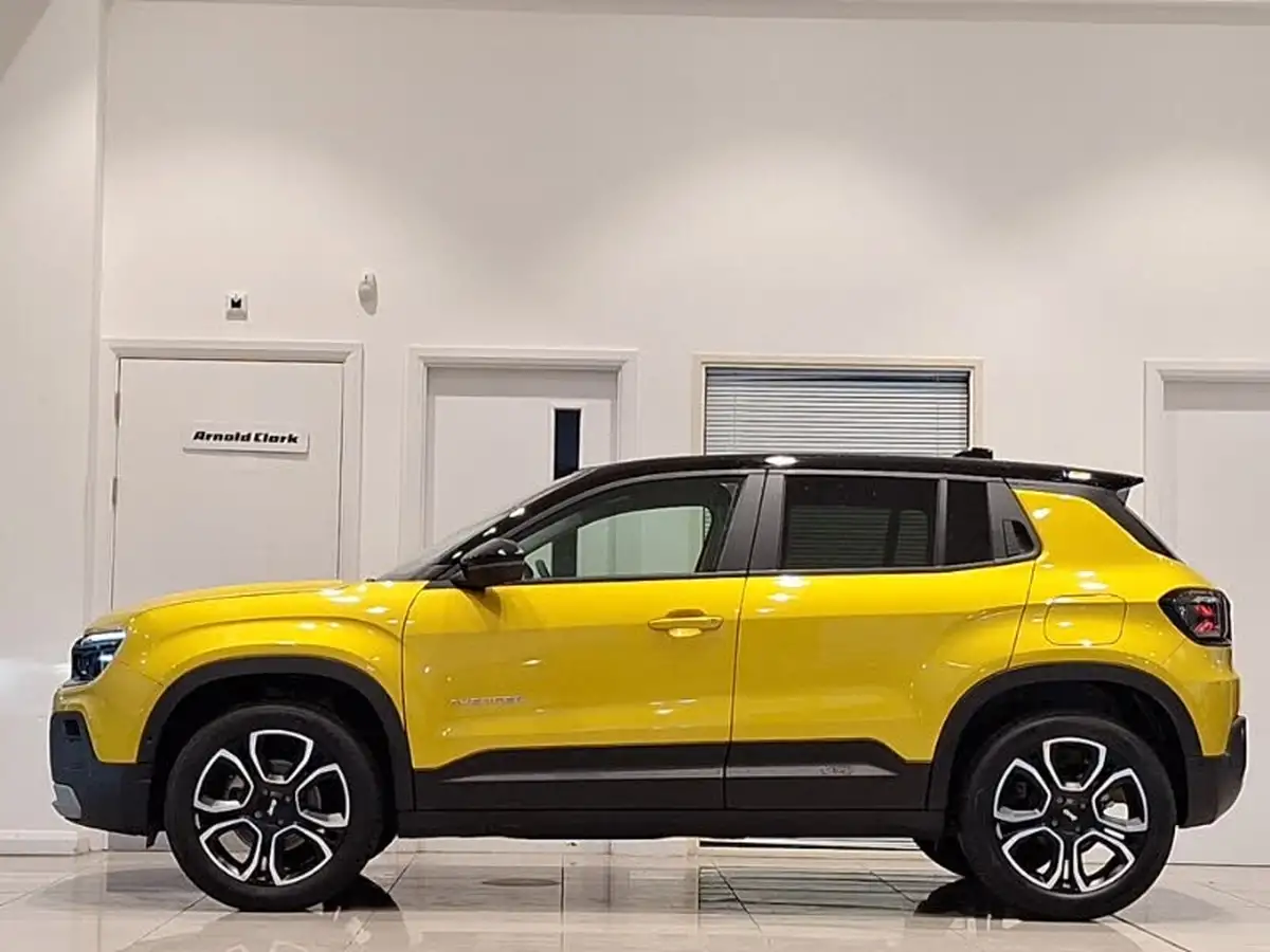 2025-jeep-avenger-12-gse-summit-e-hybrid-48v-auto-big-3