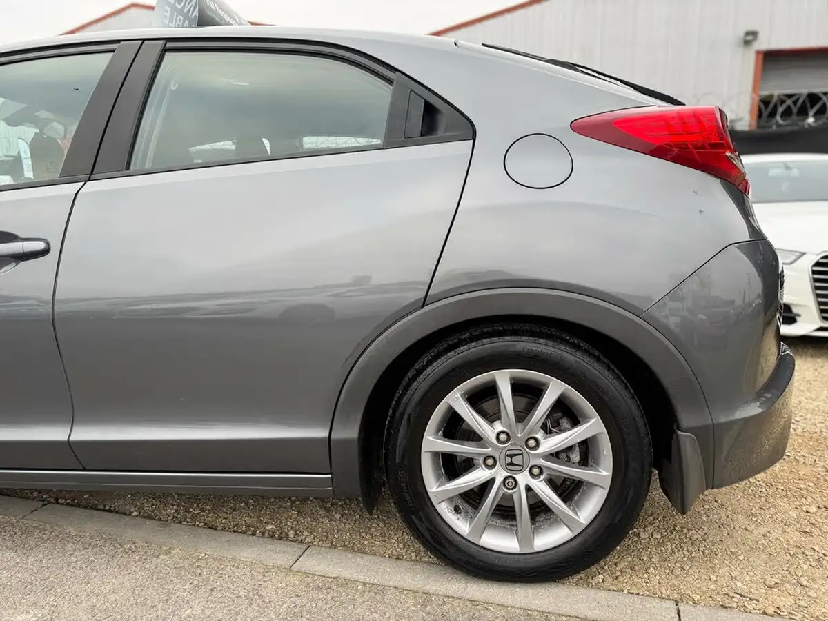 2013-honda-civic-18-es-auto-big-21