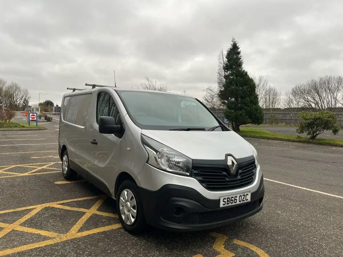 2016-renault-trafic-16dci-sl27-120-business-e6-panel-big-4