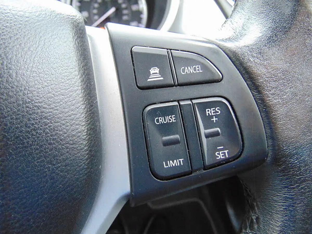 2016-suzuki-vitara-16-sz5-big-33