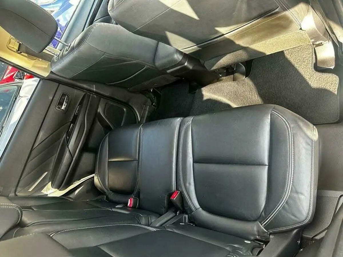 2016-mitsubishi-outlander-20-gx4h-phev-big-51