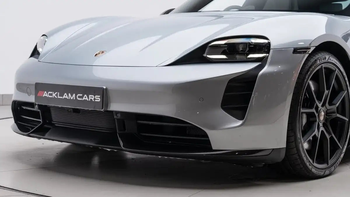 2023-porsche-taycan-e-gts-big-7