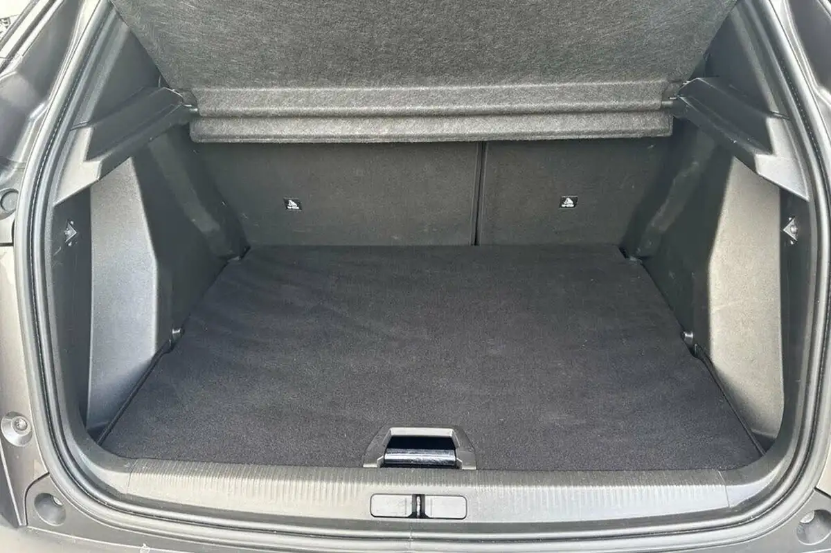 2021-peugeot-2008-suv-12-puretech-allure-premium-130bhp-big-25