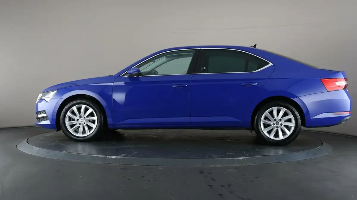 2021-skoda-superb-20tdi-se-technology-150ps-hatchback-big-35