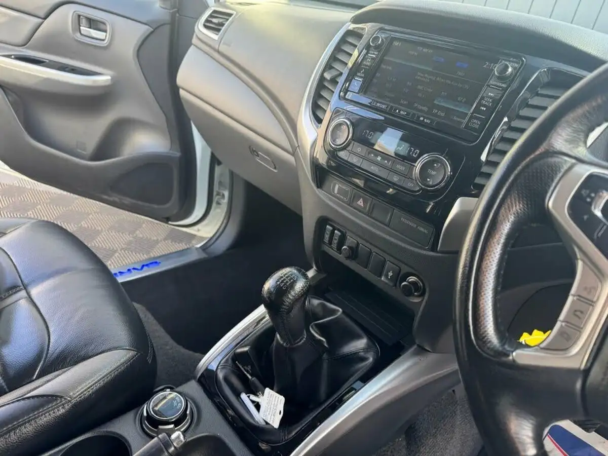 2017-mitsubishi-l200-24di-d-barbarian-178bhp-eu6-big-30