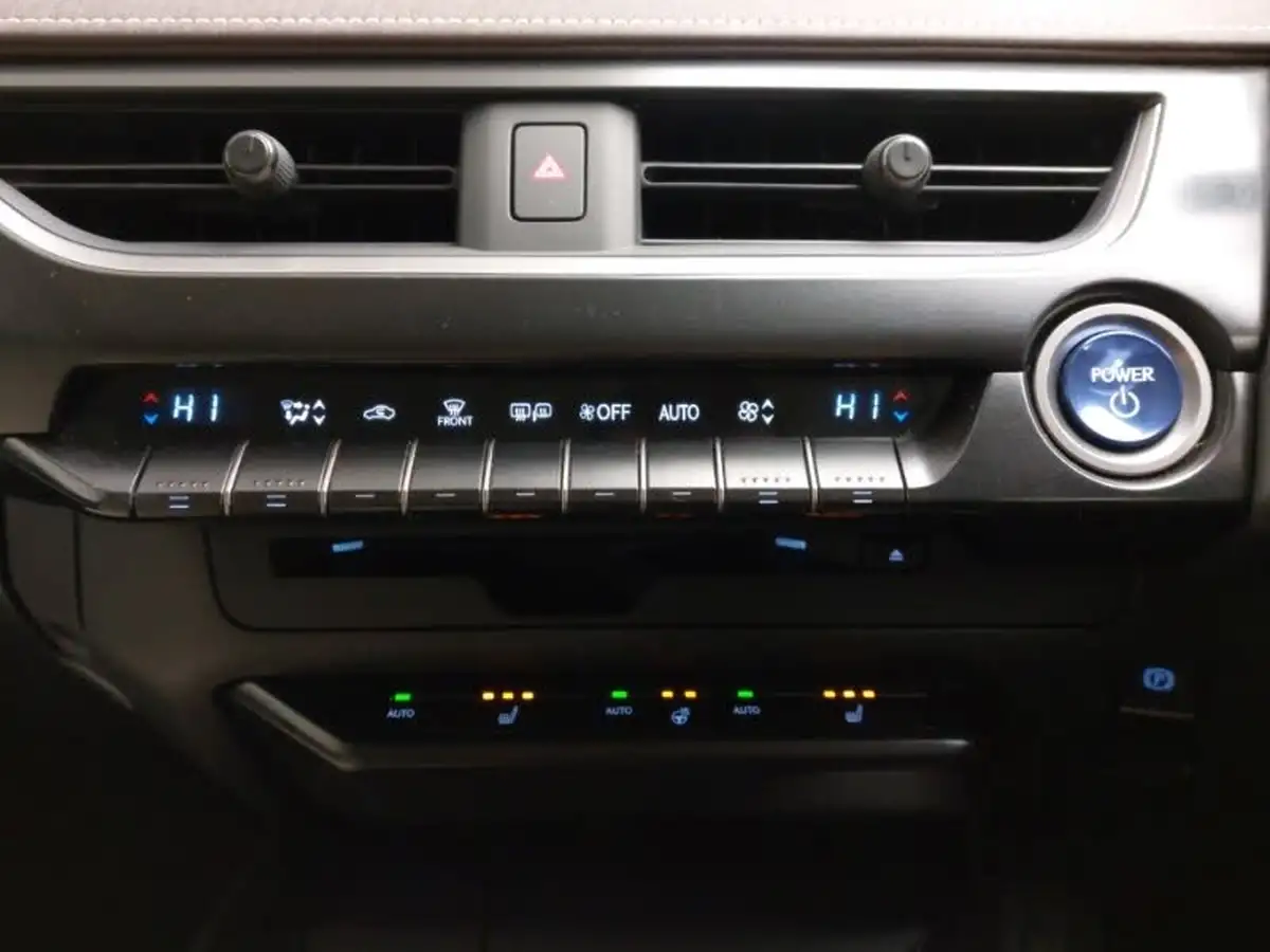 2021-lexus-ux-250h-20-ux-184bhp-without-navigation-big-15