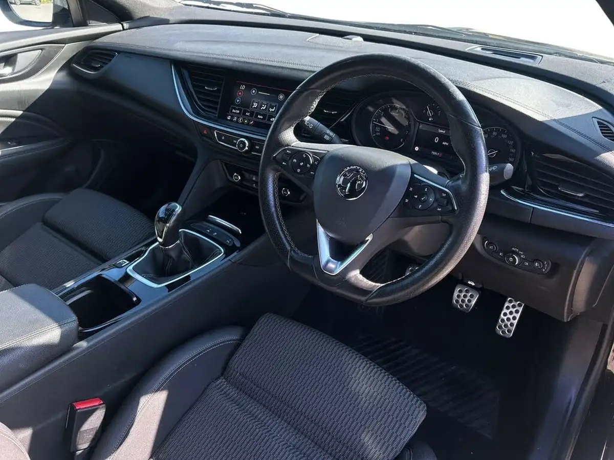 2019-vauxhall-insignia-grand-sport-15-turbo-sri-vx-line-nav-ss-big-14
