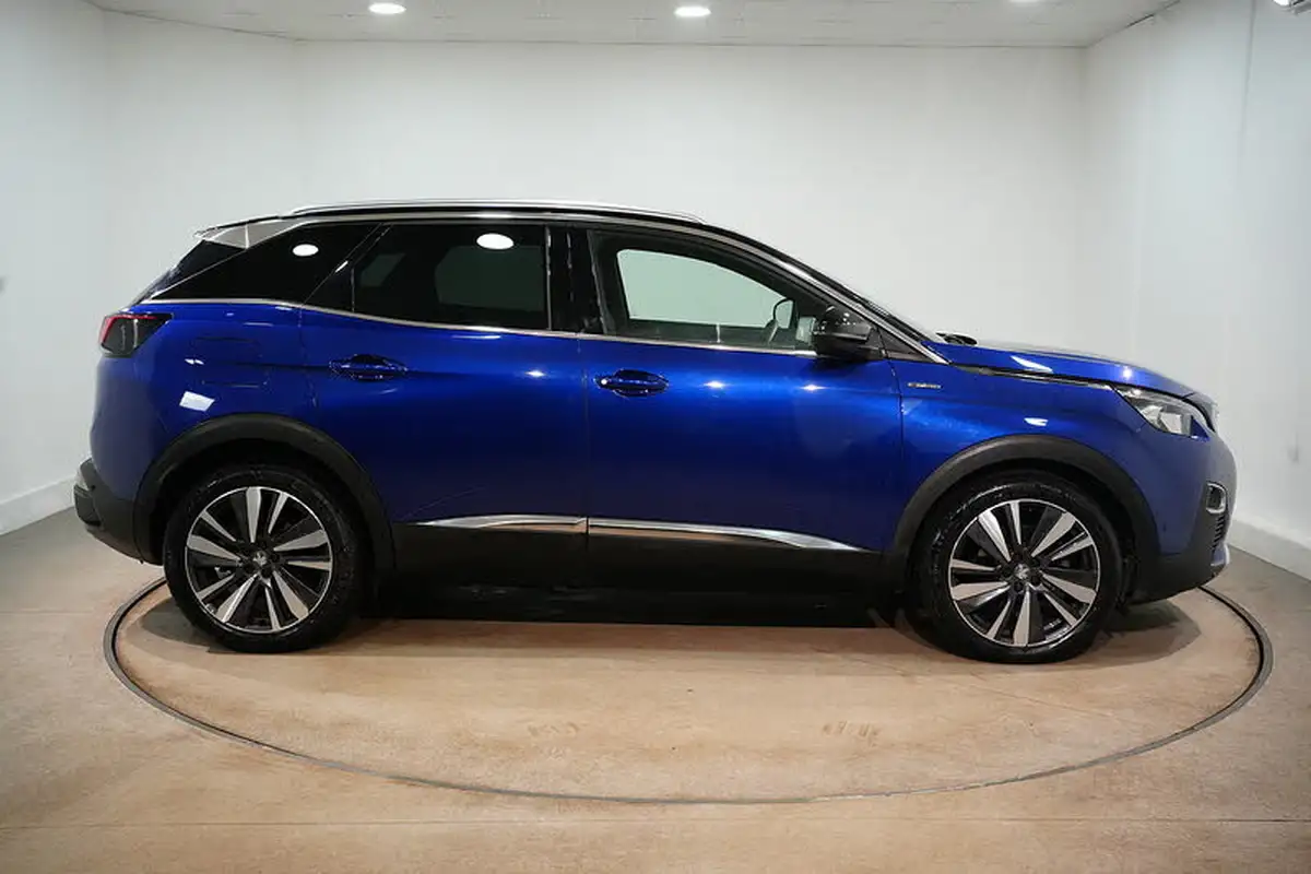2020-peugeot-3008-suv-12-puretech-gt-line-eat8-big-4