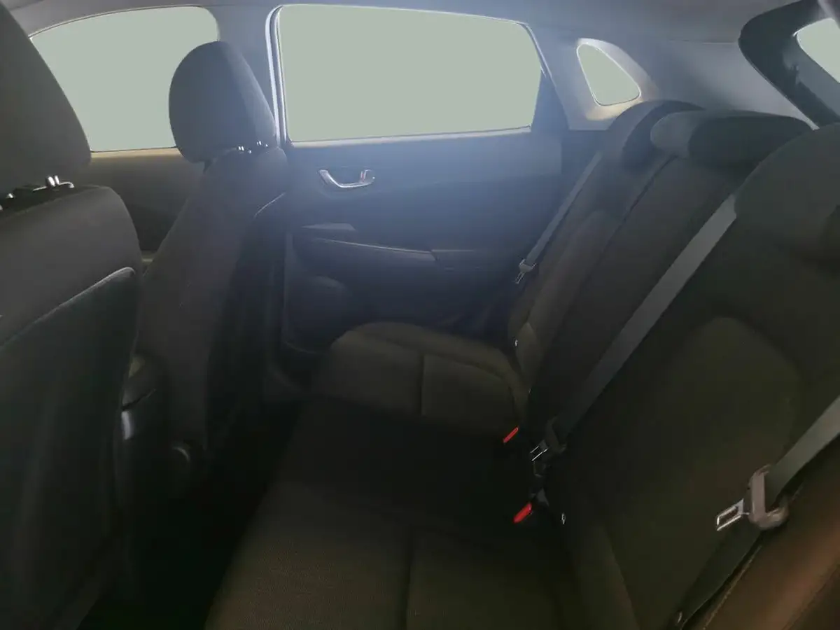 2021-hyundai-kona-16-gdi-se-connect-big-30