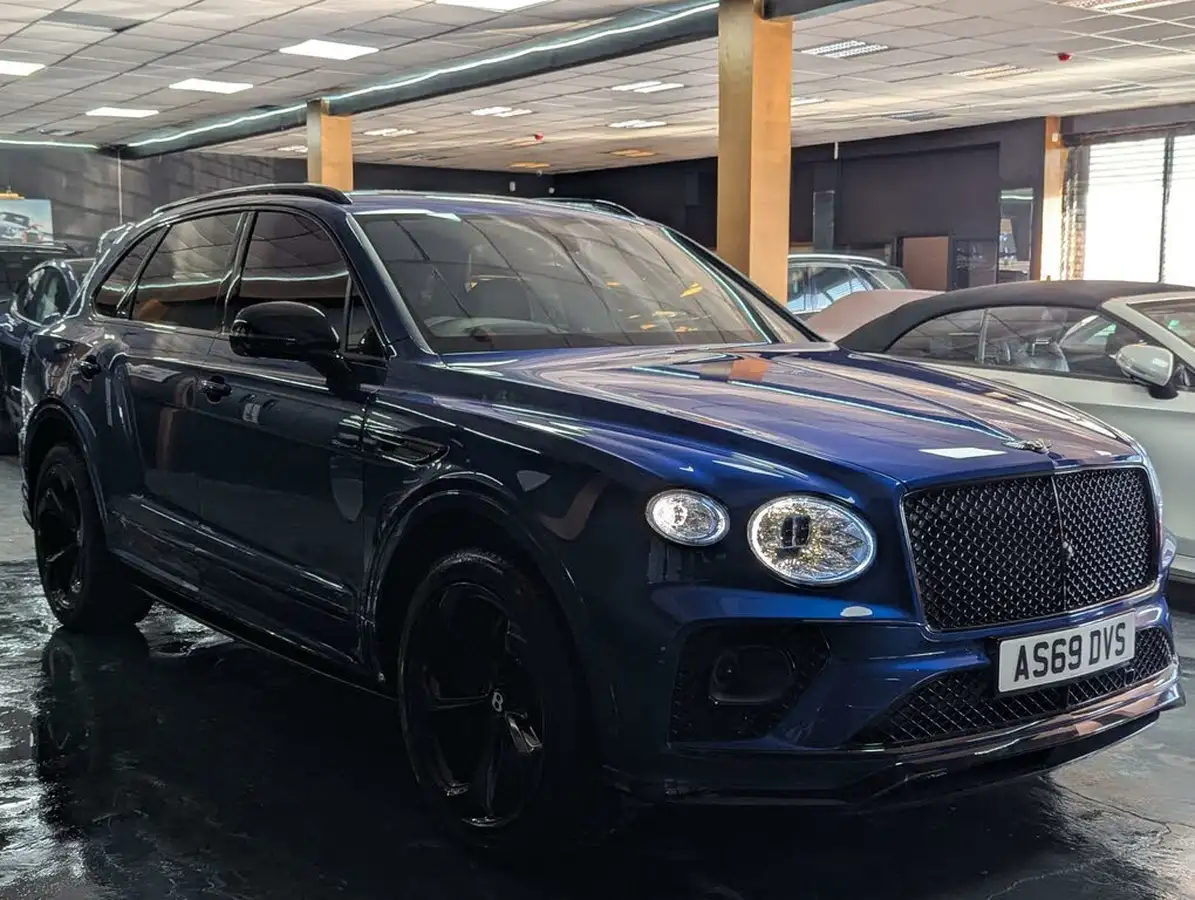 2022-bentley-bentayga-40-v8-big-4