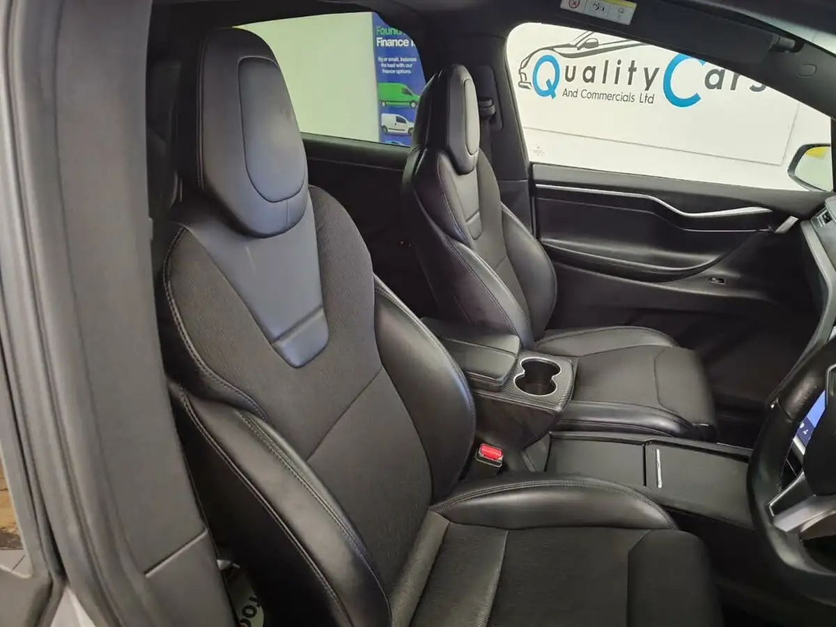 2017-tesla-model-x-e-75d-big-36