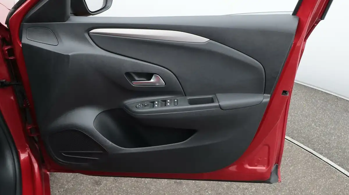 2023-vauxhall-corsa-12i-design-big-15