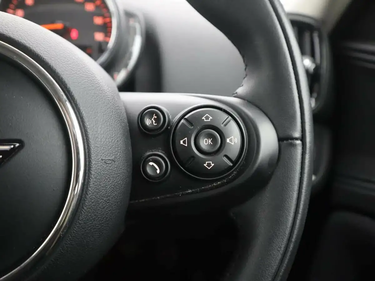2019-mini-countryman-20-cooper-s-classic-big-22